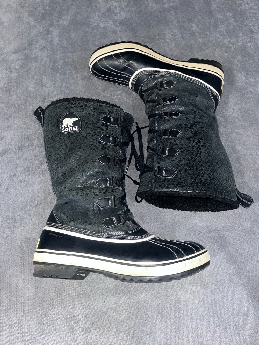Size 11 Sorel Tivoli High Waterproof Winter Boots Black